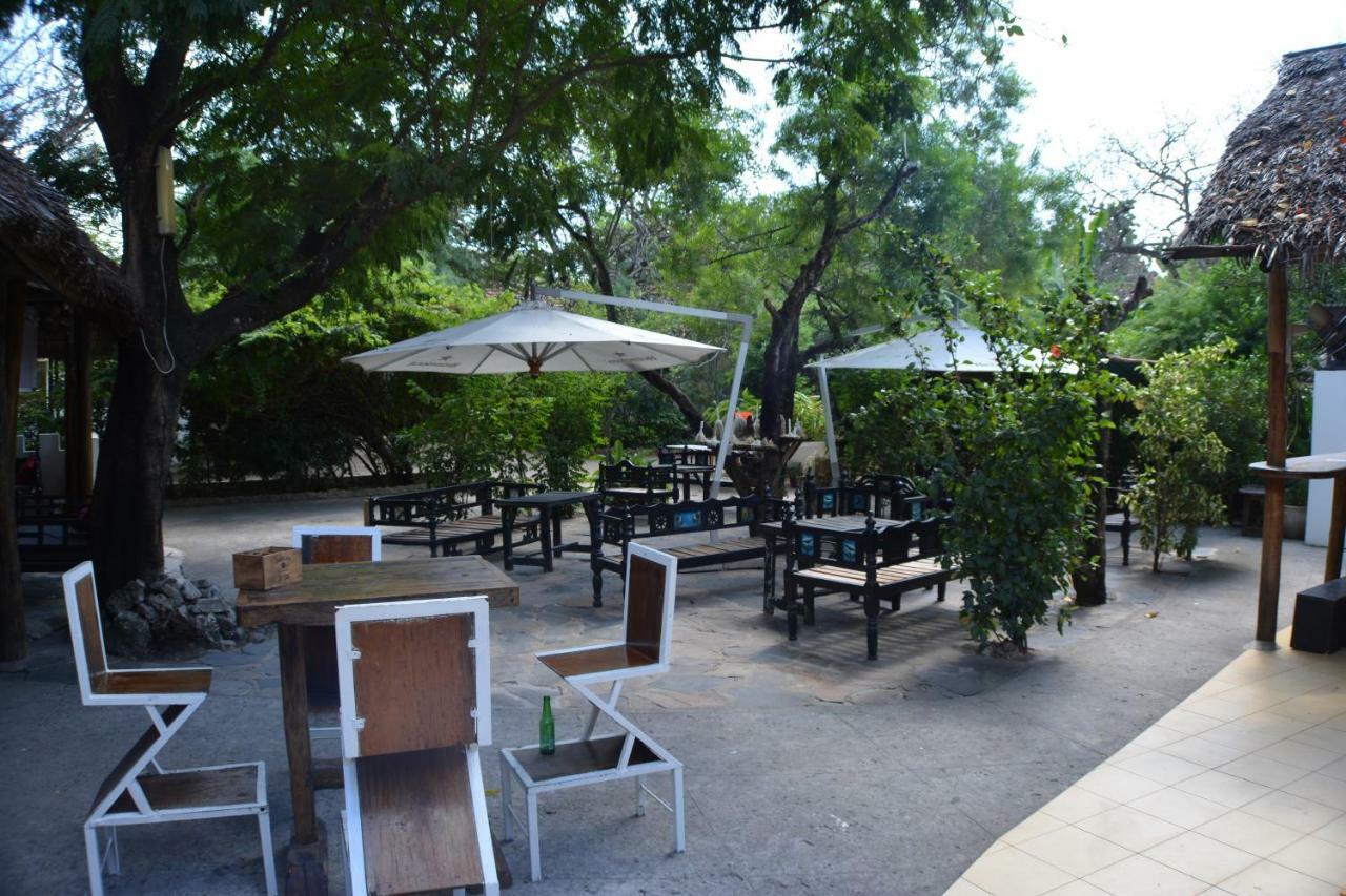 Triniti Oysterbay Hotel Dar es Salaam Eksteriør billede